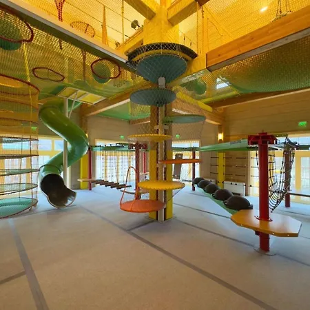 Hot Springs Medical And מלון