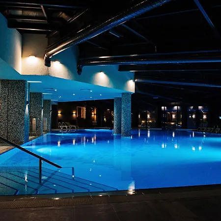 Отель Hot Springs Medical And Баня