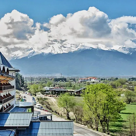 Отель Hot Springs Medical And