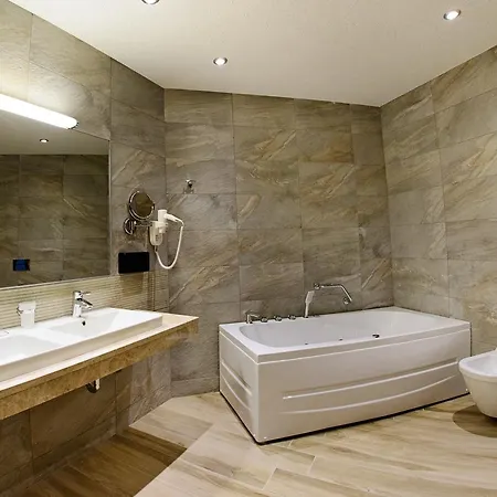 Hot Springs Medical And 4*